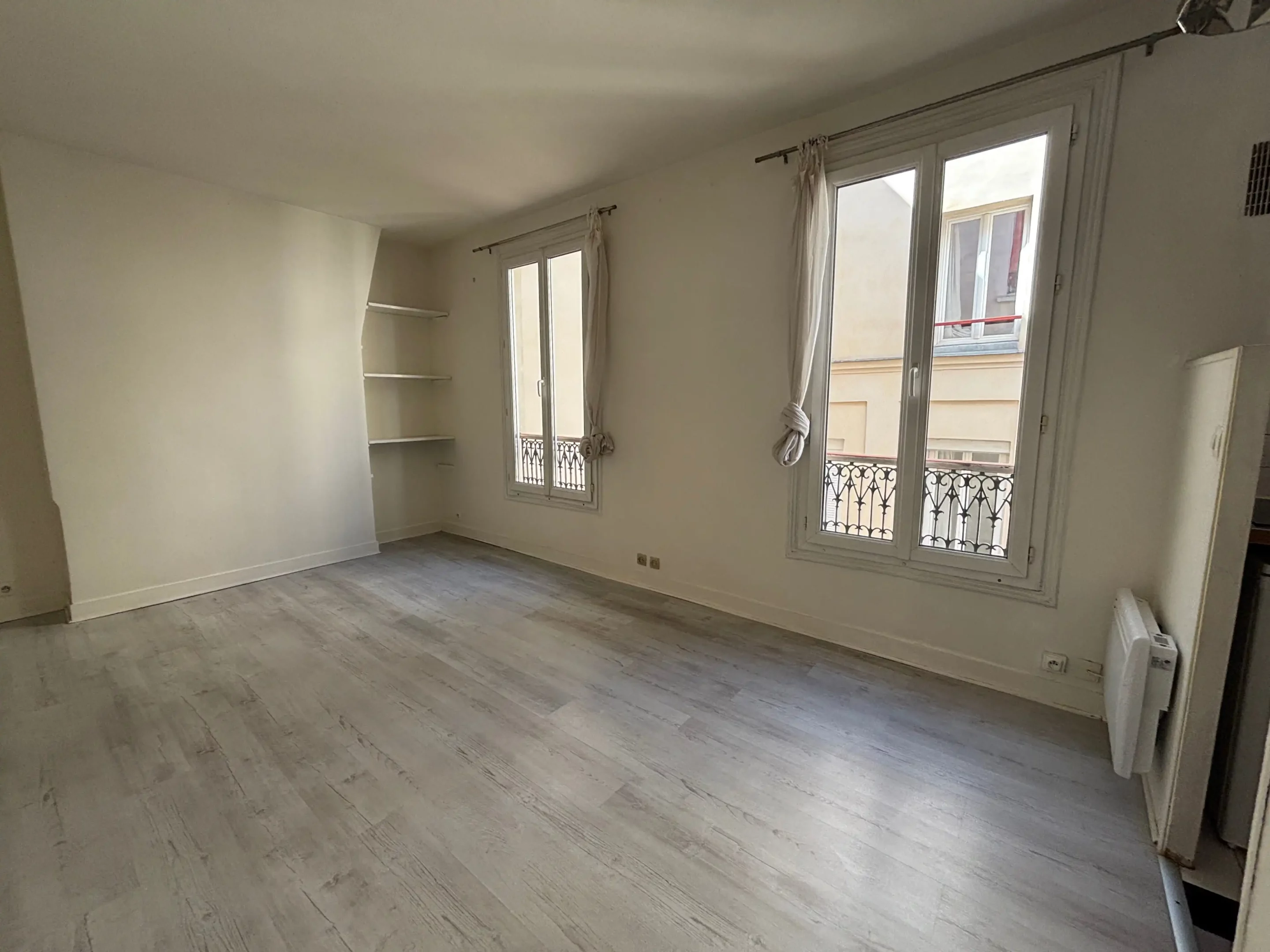 Appartement récemment loué à Paris 9e – deux pièces meublé