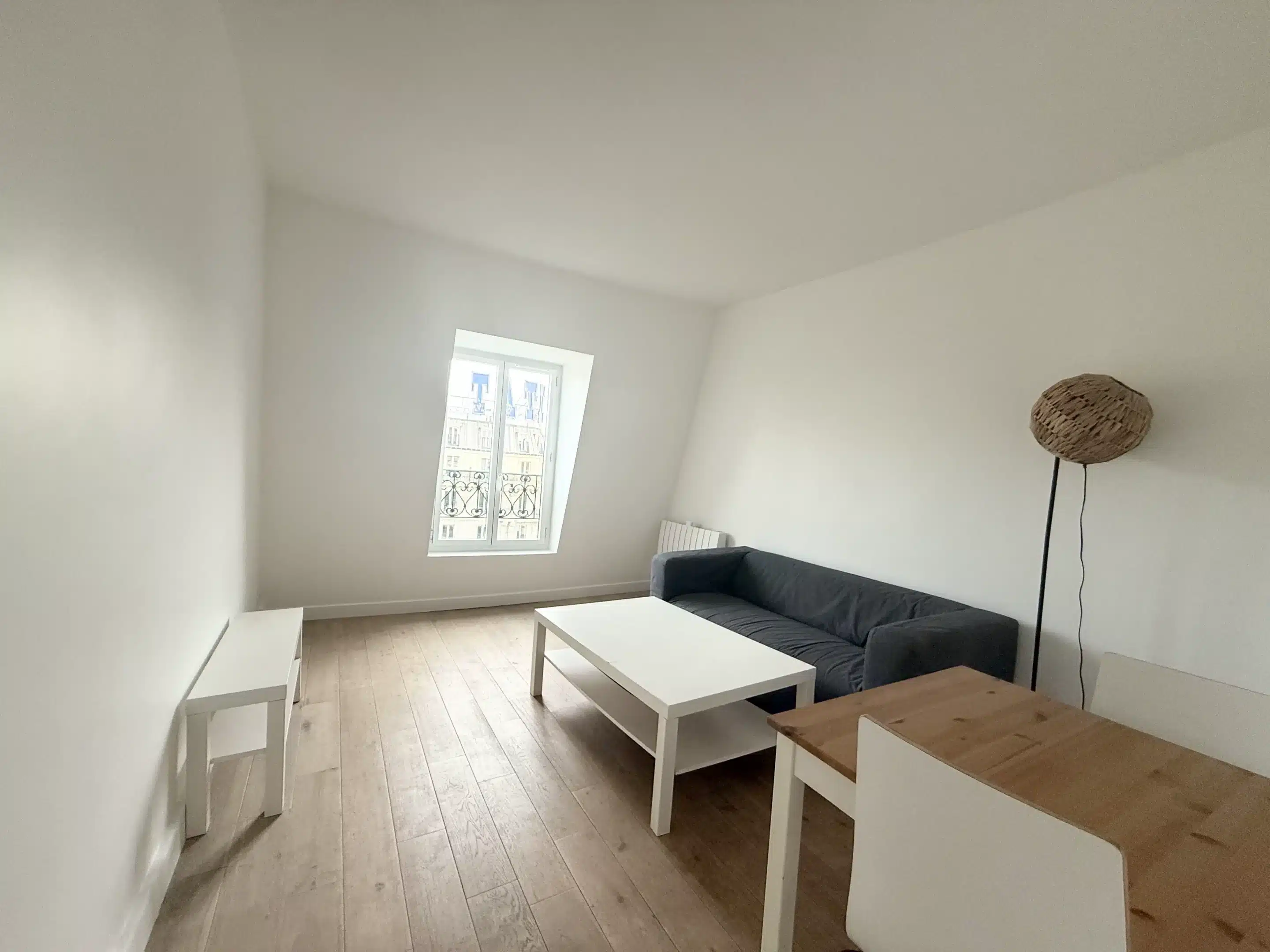Appartement récemment loué à Paris 9e – deux pièces après travaux