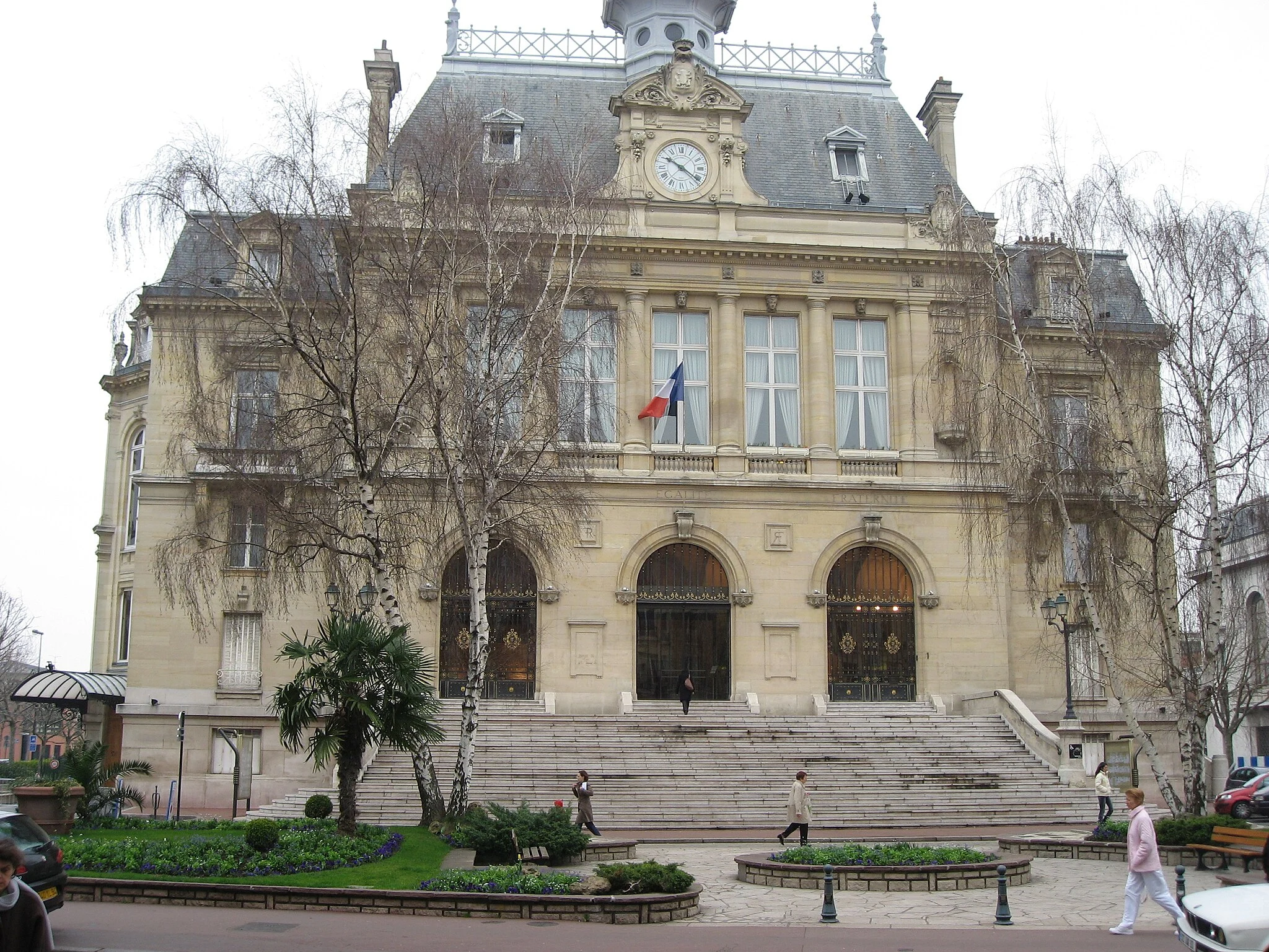 Asnières-sur-Seine – commune dynamique des Hauts-de-Seine, proche Paris et La Défense