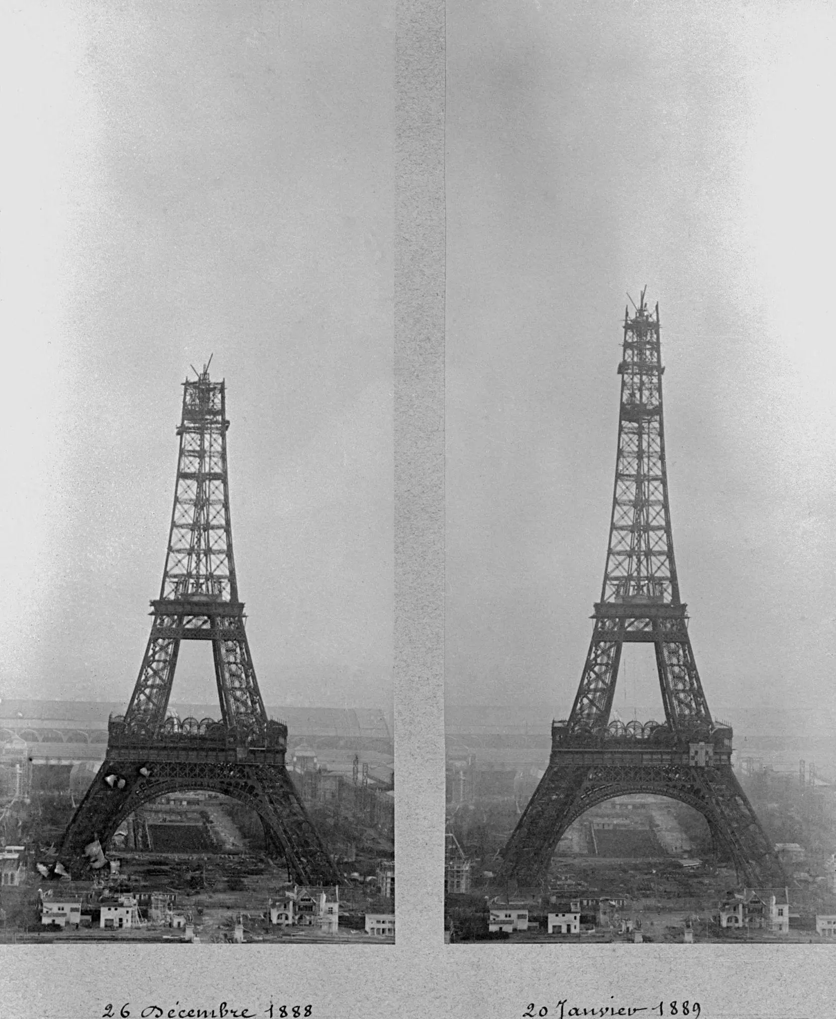 Tour Eiffel en construction en 1888 avec structure métallique en cours d’assemblage