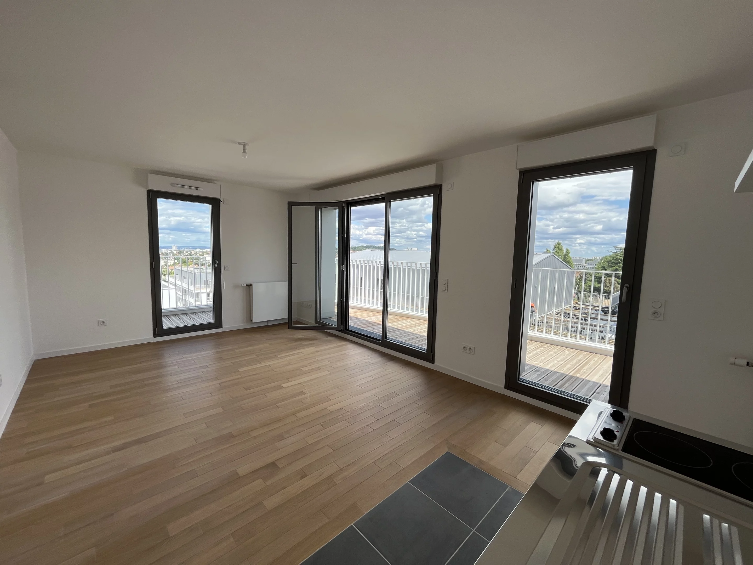 studio-neuf-loue-par-providnece-immobilier-a-rueil-malmaison-par-providence-immobuilier-agence-de-gestion-locative